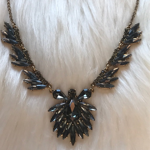 J. Crew Jewelry - J CREW CHUNKY STATEMENT GLASS JEWELED NECKLACE